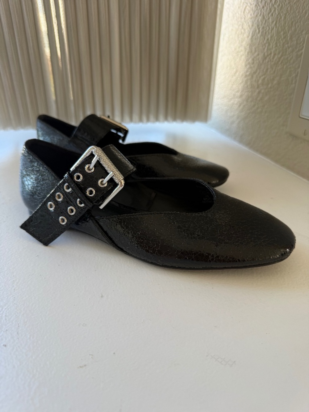 Zara Shiny Black Flats - EU 36/ US 6